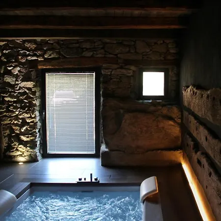 Chambres D'amis • L'antico Fienile Chalet Brissogne